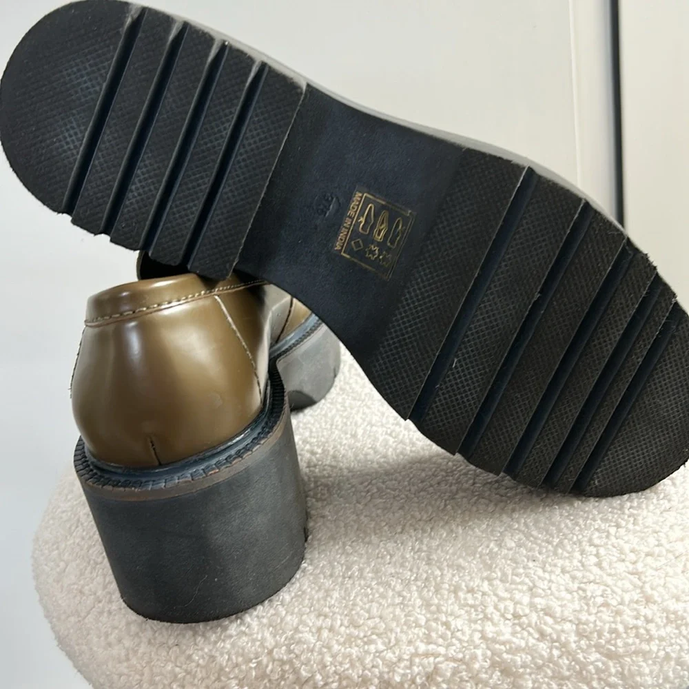 Free People Chunky Decker Loafer in Olive Green Learher 37.5/7.5 NWOB - Picture 6 of 10